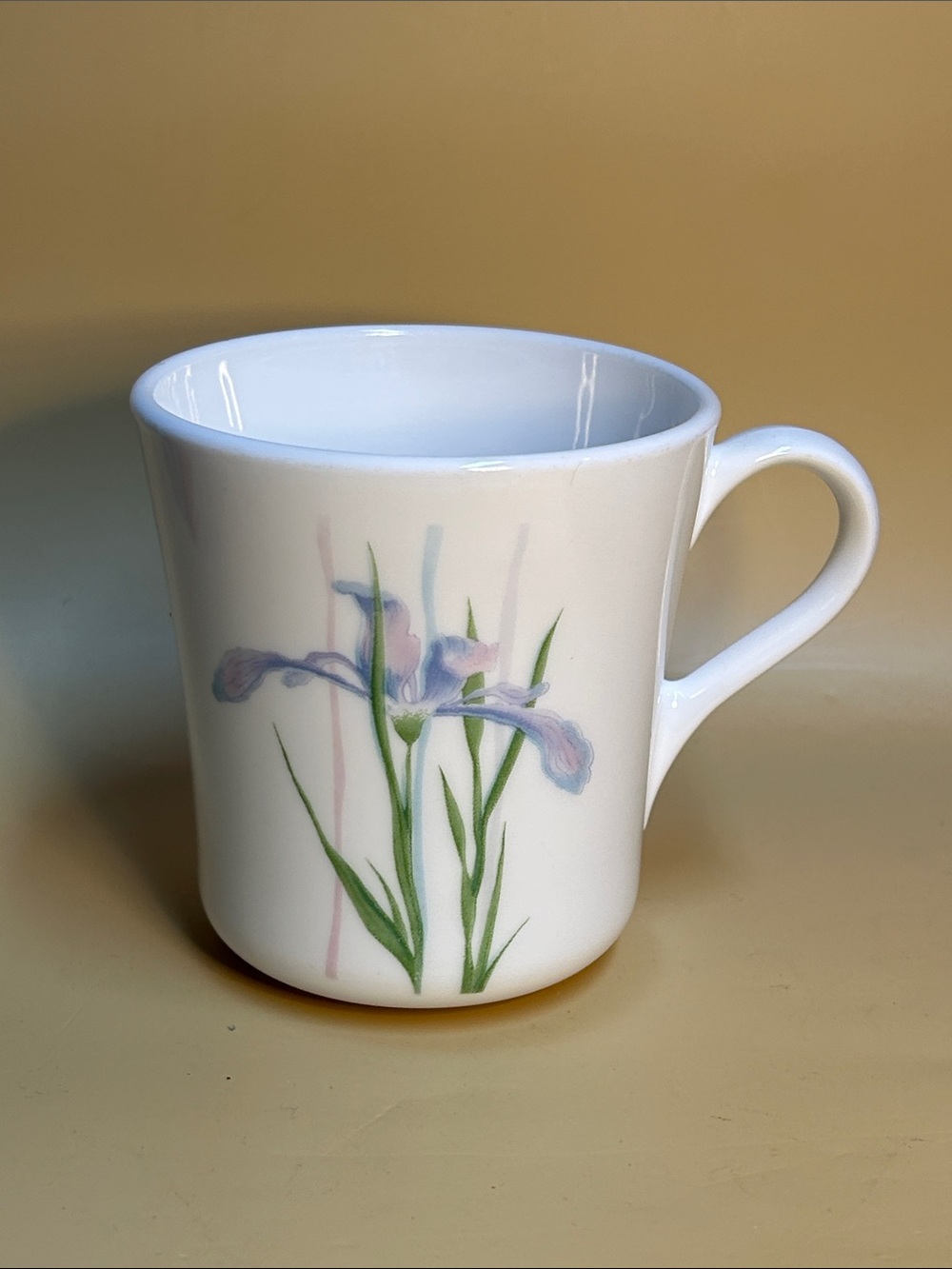 Vintage Corelle by Corning Shadow Iris Flower White Mugs